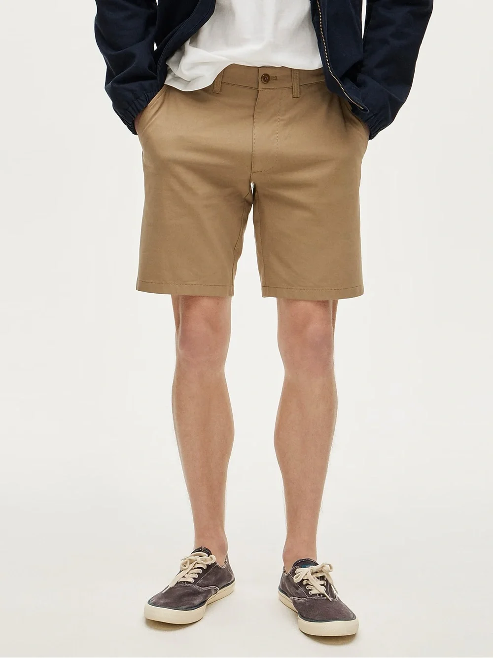 J. CREW 9